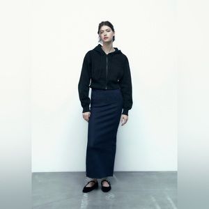 NWOT Zara Black Ribbed Zippered Cropped Hoodie